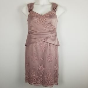 Adriana Papell size 10 formal Mauve lace d…